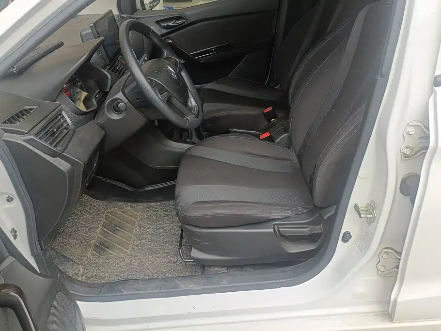Baojun 310 — миниатюра 9