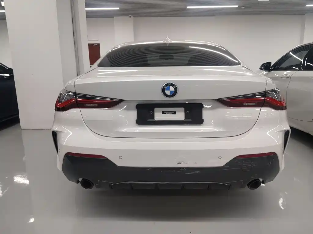 BMW 4 SERIES