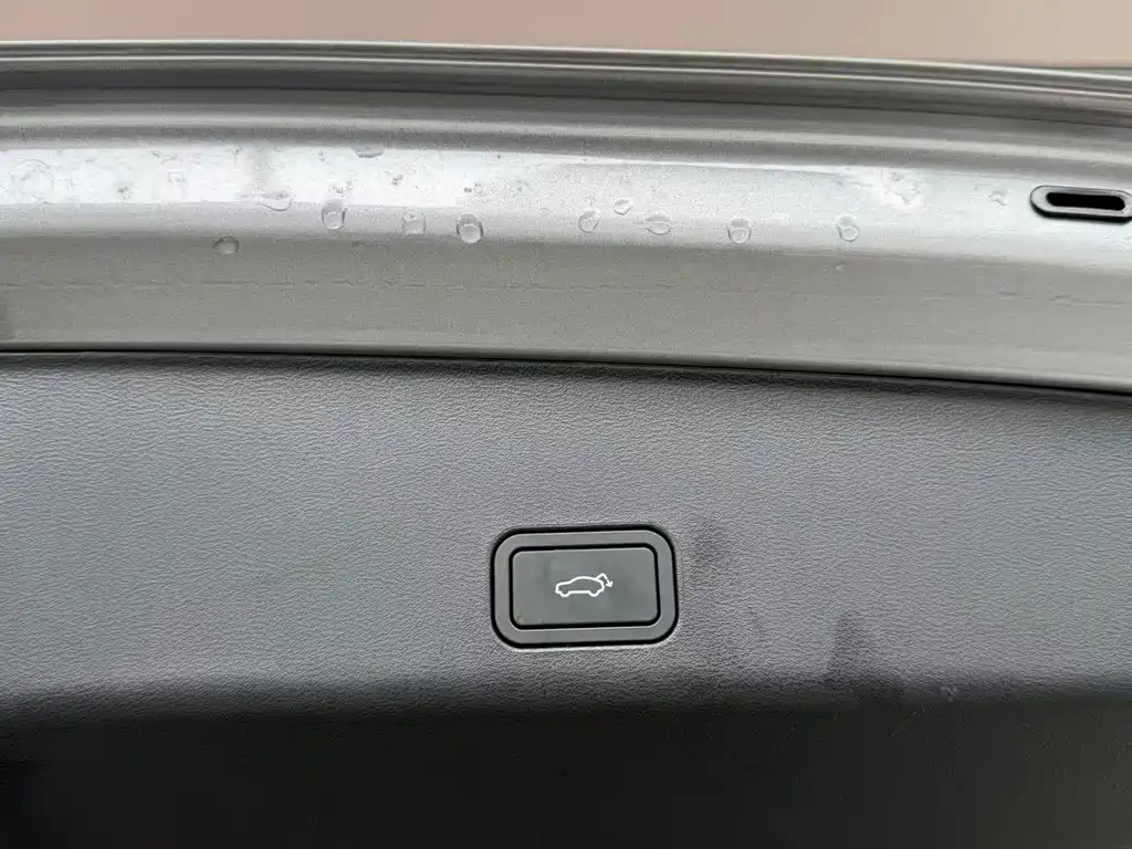Geely Xingyue L — миниатюра 18