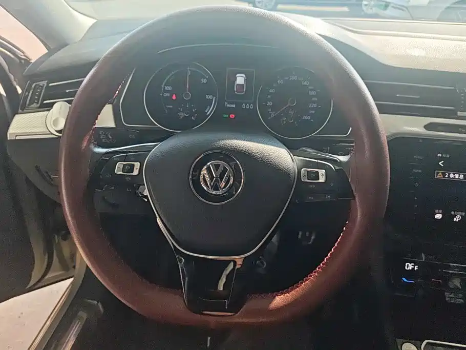 Volkswagen Magotan PHEV — миниатюра 15