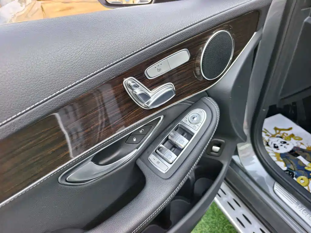 Mercedes-Benz GLC — миниатюра 12