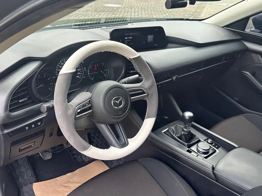Mazda 3 Axela — миниатюра 14