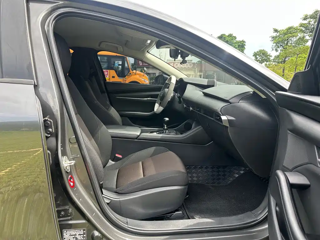 Mazda 3 Axela — миниатюра 23