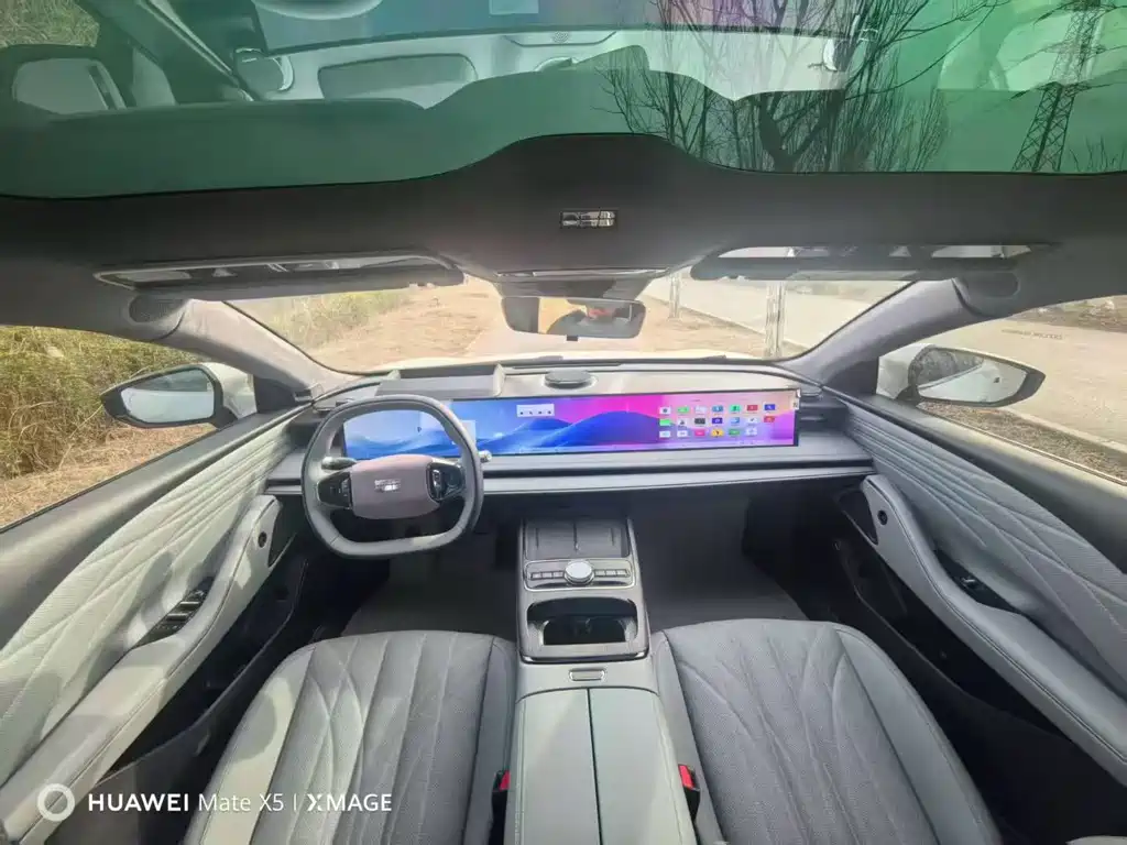 GEELY GALAXY GALAXY E8