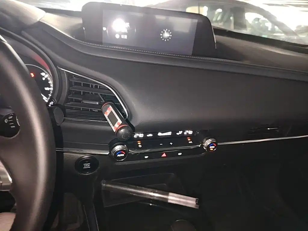 Mazda CX-30 — миниатюра 13