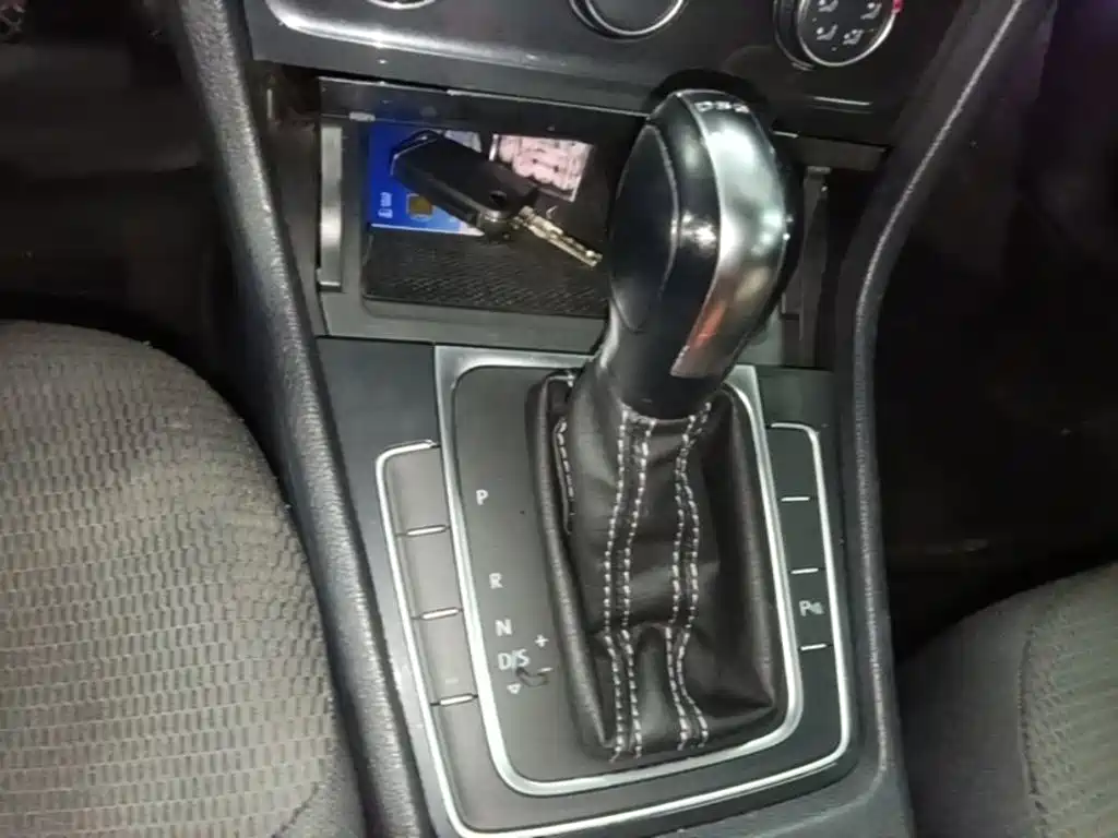 Volkswagen Golf — миниатюра 14