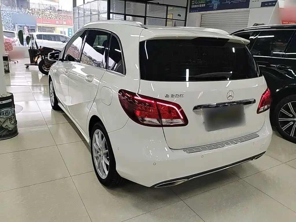 Mercedes-Benz B-Class — миниатюра 5