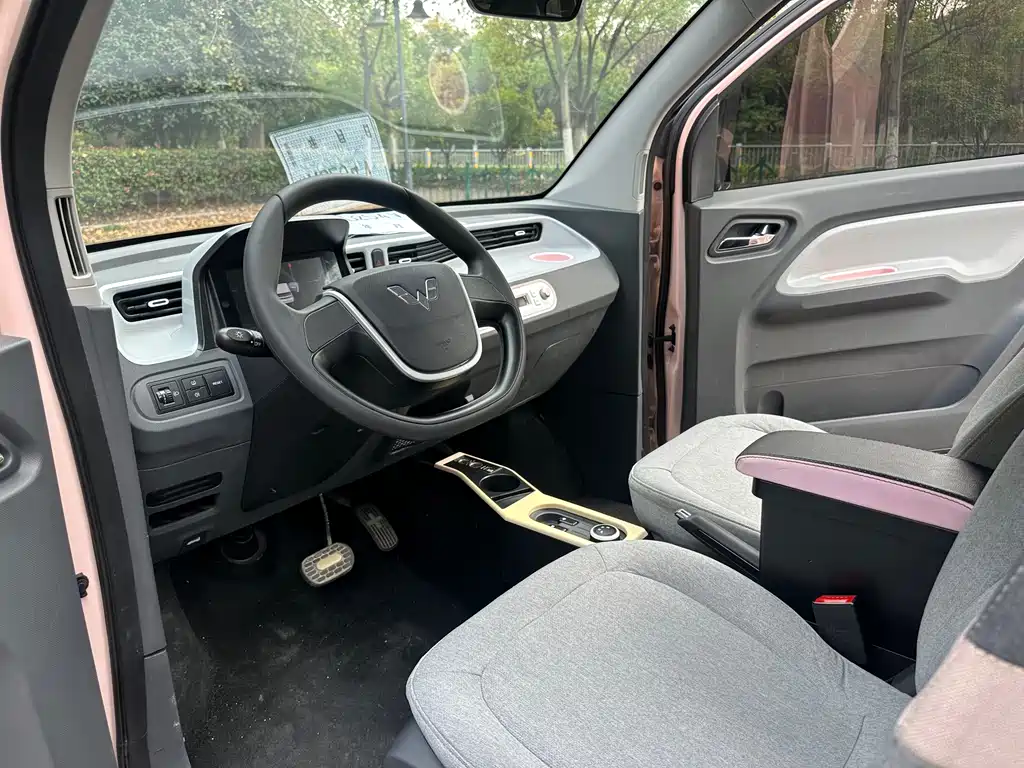 Wuling MINIEV — миниатюра 10