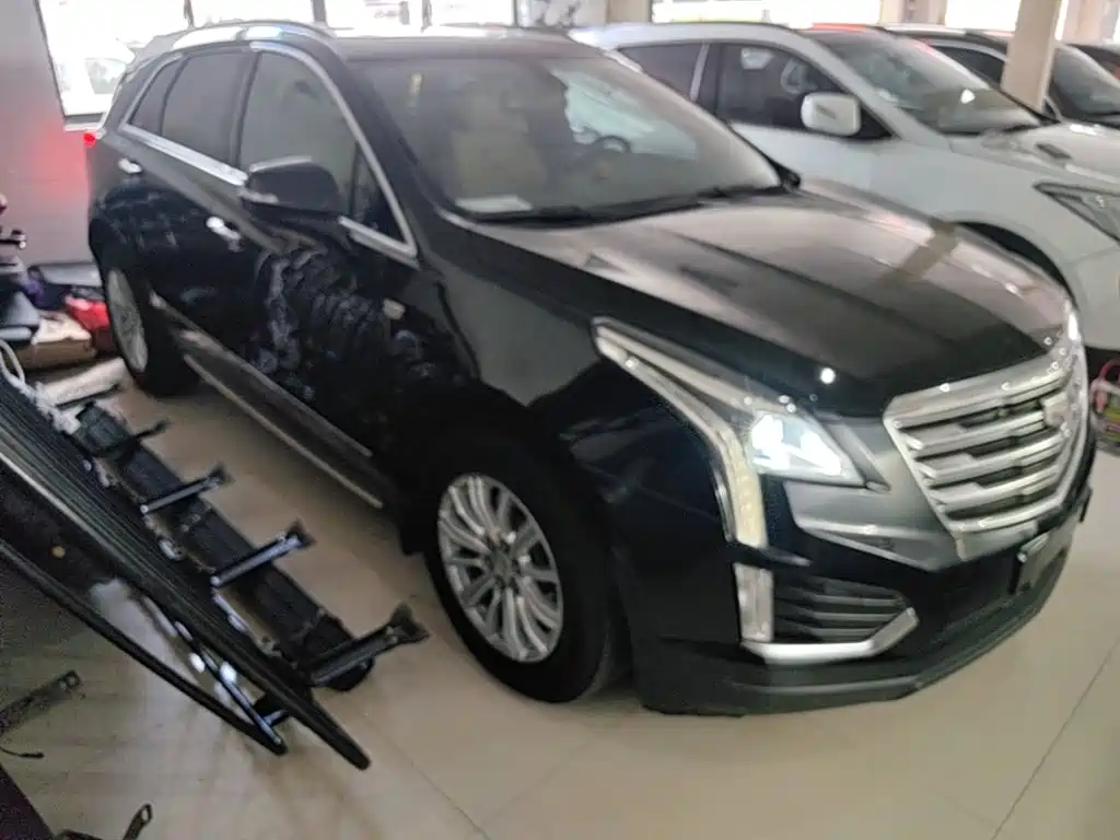 Cadillac XT5 — миниатюра 4