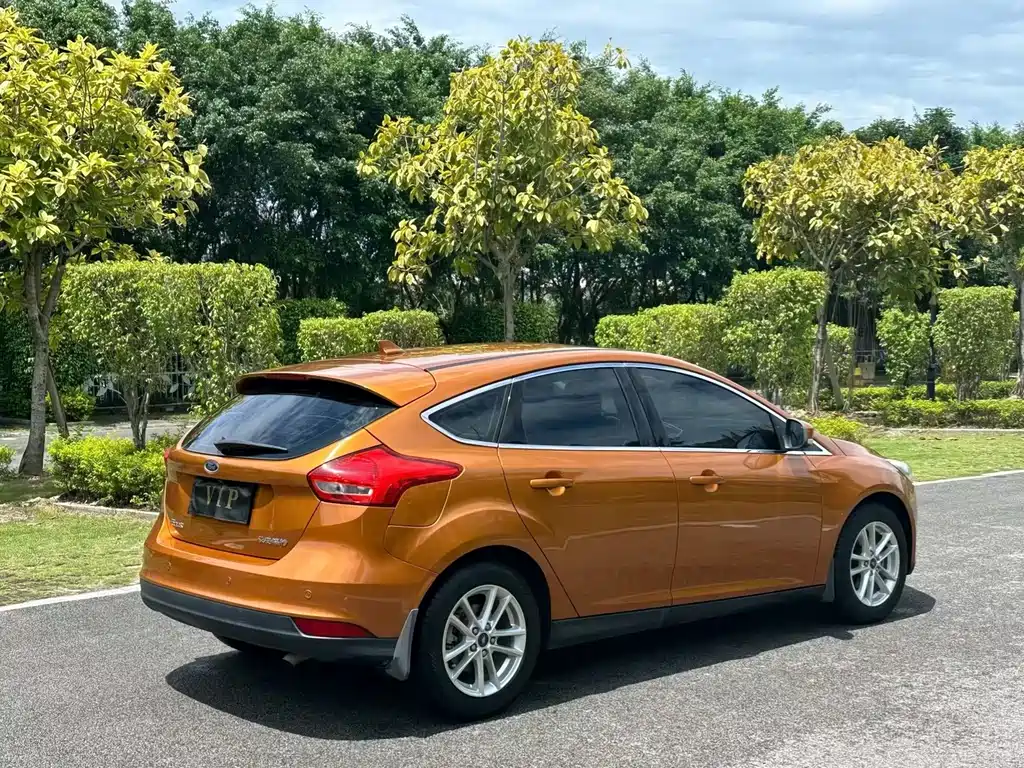 Ford Focus — миниатюра 6