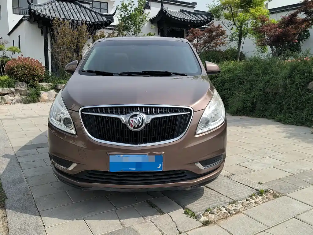 Buick GL8 — миниатюра 2