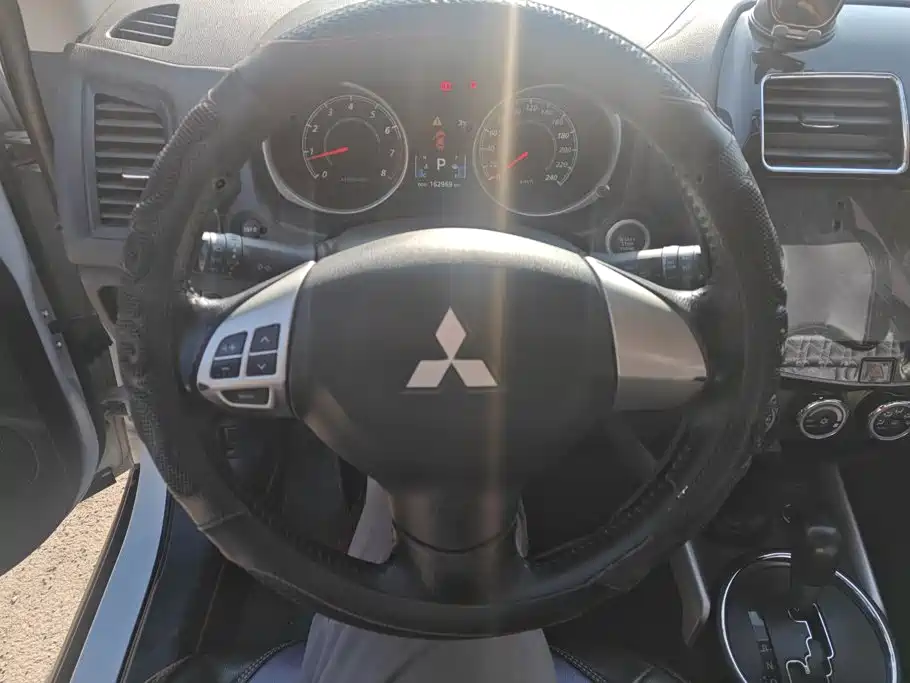 Mitsubishi ASX — миниатюра 15