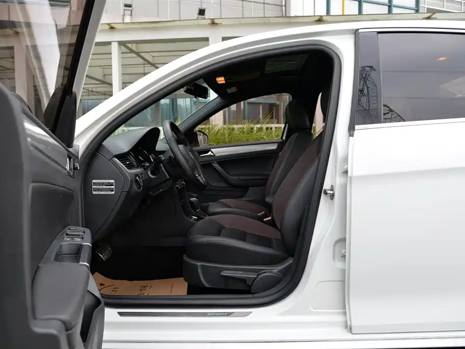 Volkswagen Bora 2015 1.4TSI AT Sportline