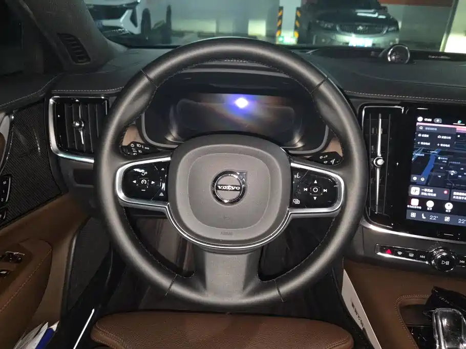 Volvo S90 — миниатюра 15