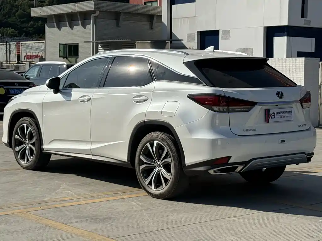 Lexus RX — миниатюра 10