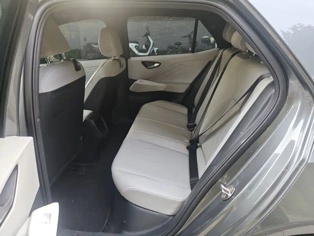 Volkswagen ID.3 — миниатюра 13
