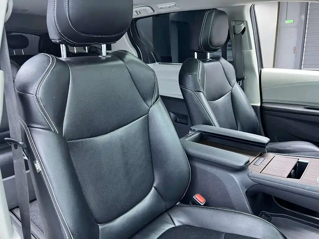 Toyota Sienna 2023 2.5L Comfort