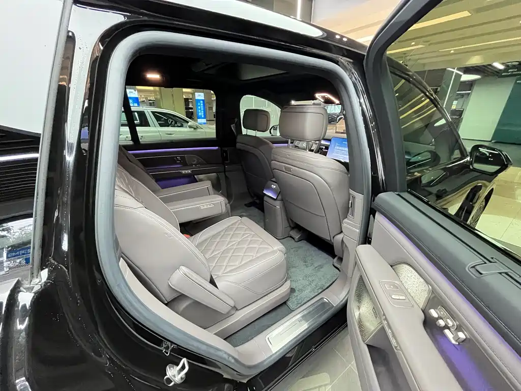 NIO ES8 2026 мест Executive Luxury