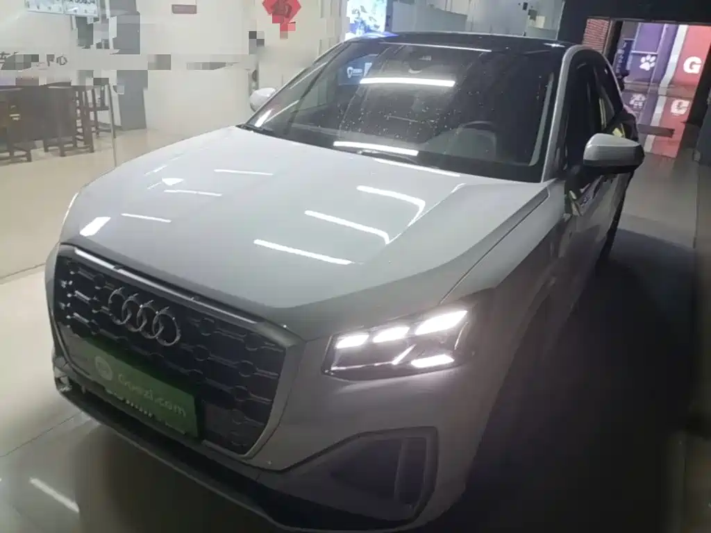 Audi Q2L — миниатюра 2