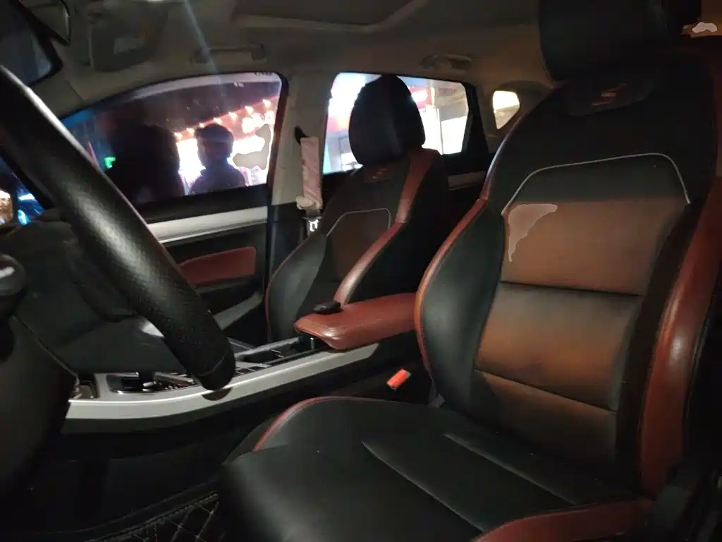 Geely Binyue — миниатюра 11