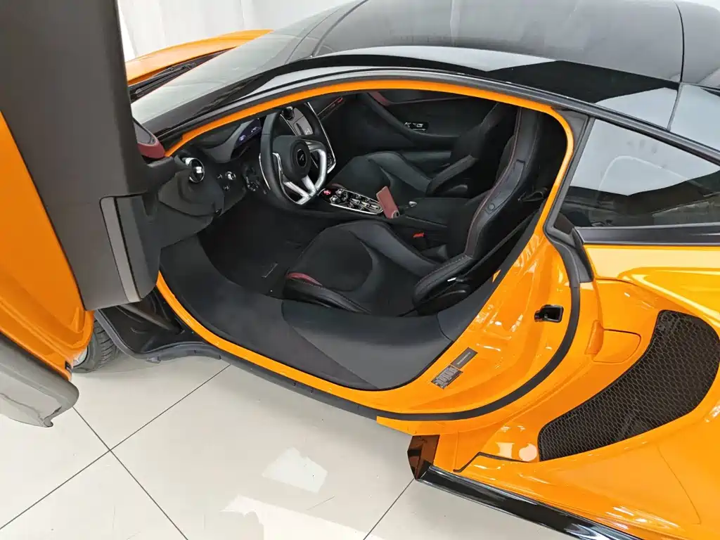 McLaren GT — миниатюра 4