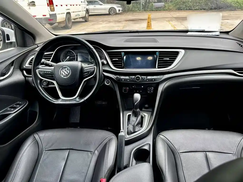 Buick Excelle — миниатюра 8