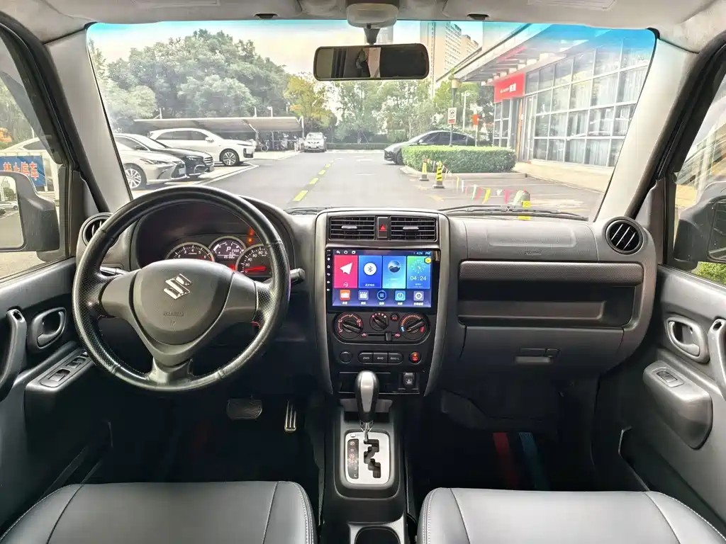 Suzuki Jimny — миниатюра 12