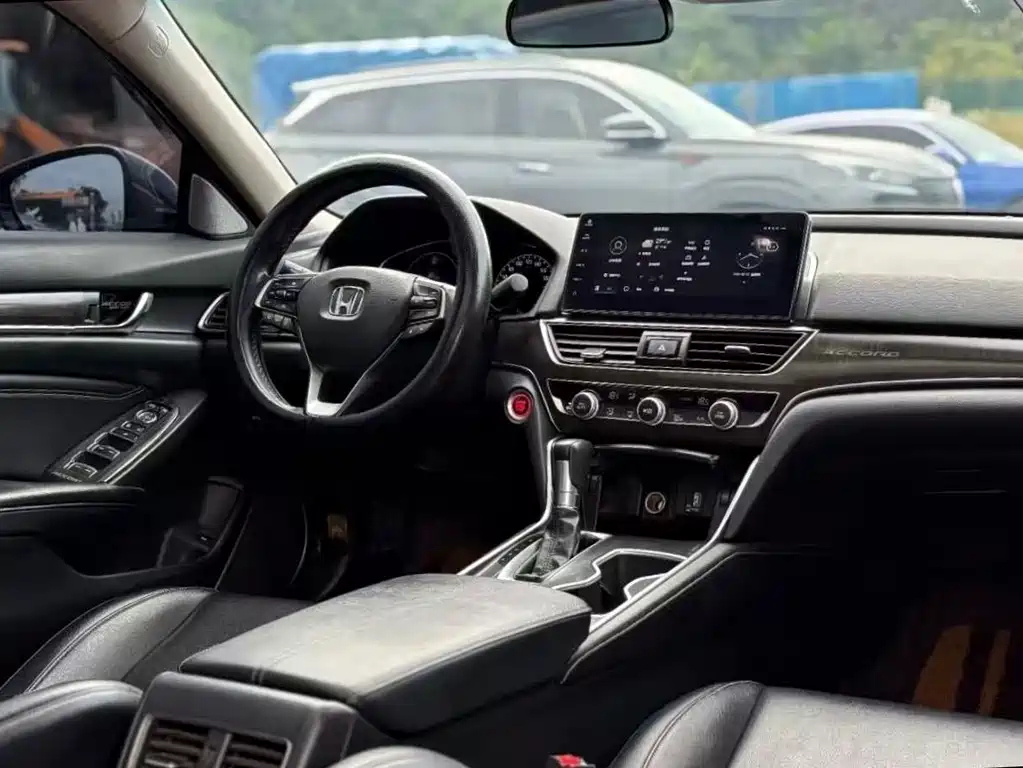 Honda Accord — миниатюра 4