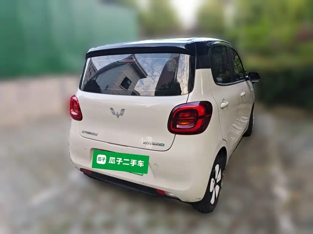 Wuling MINIEV — миниатюра 4