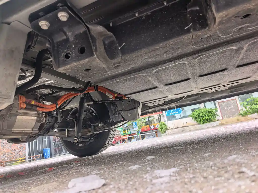 Wuling Yangguang — миниатюра 5