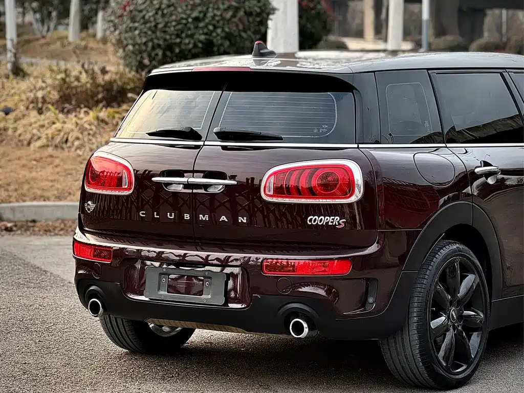 MINI CLUBMAN