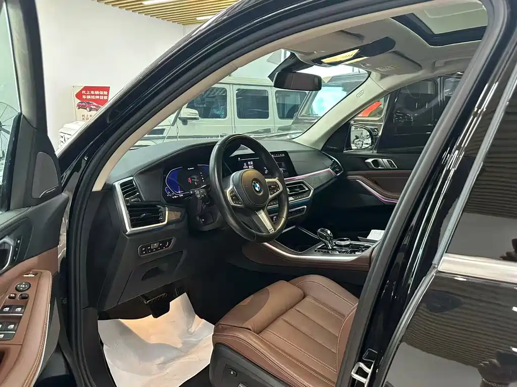 BMW X5 (Import) — миниатюра 6
