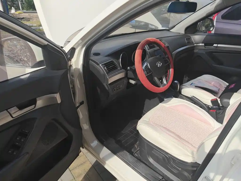 BAIC Senova X65 — миниатюра 17