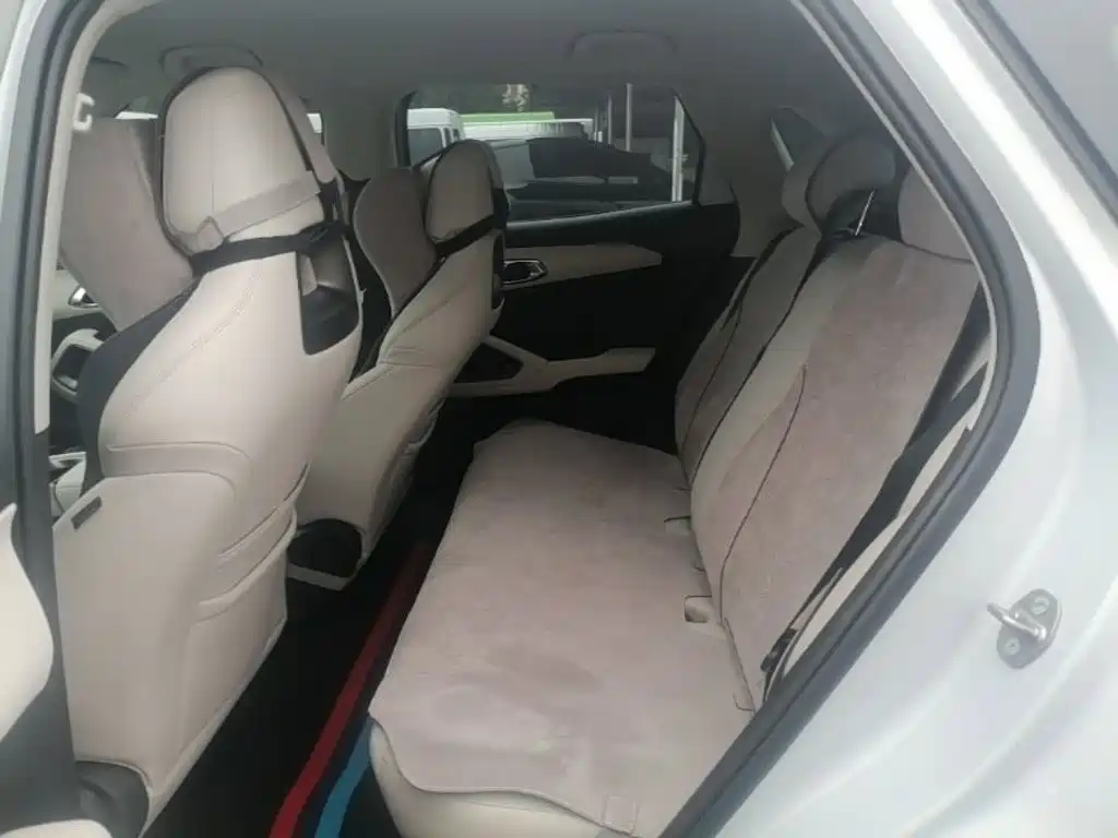 BYD Yuan UP — миниатюра 17