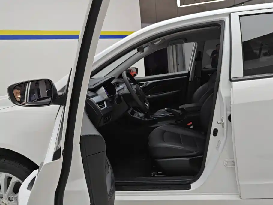 Geely Vision — миниатюра 9