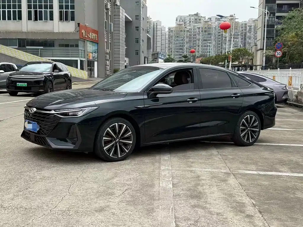 Chery Arrizo 8