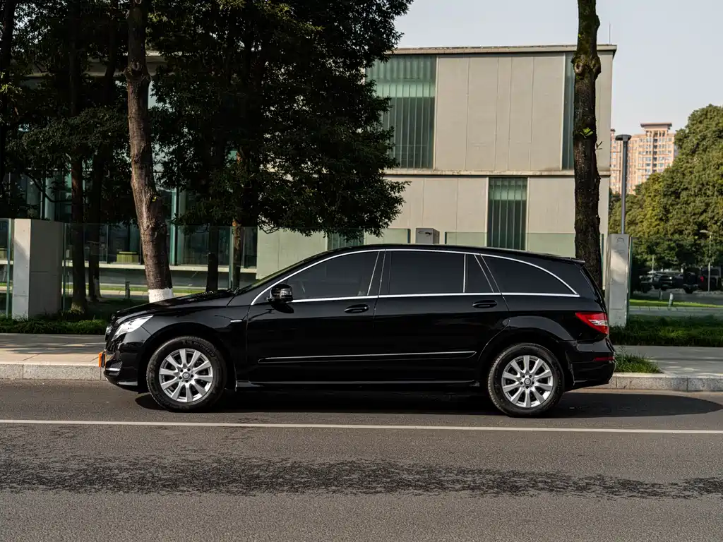 MERCEDES-BENZ R CLASS