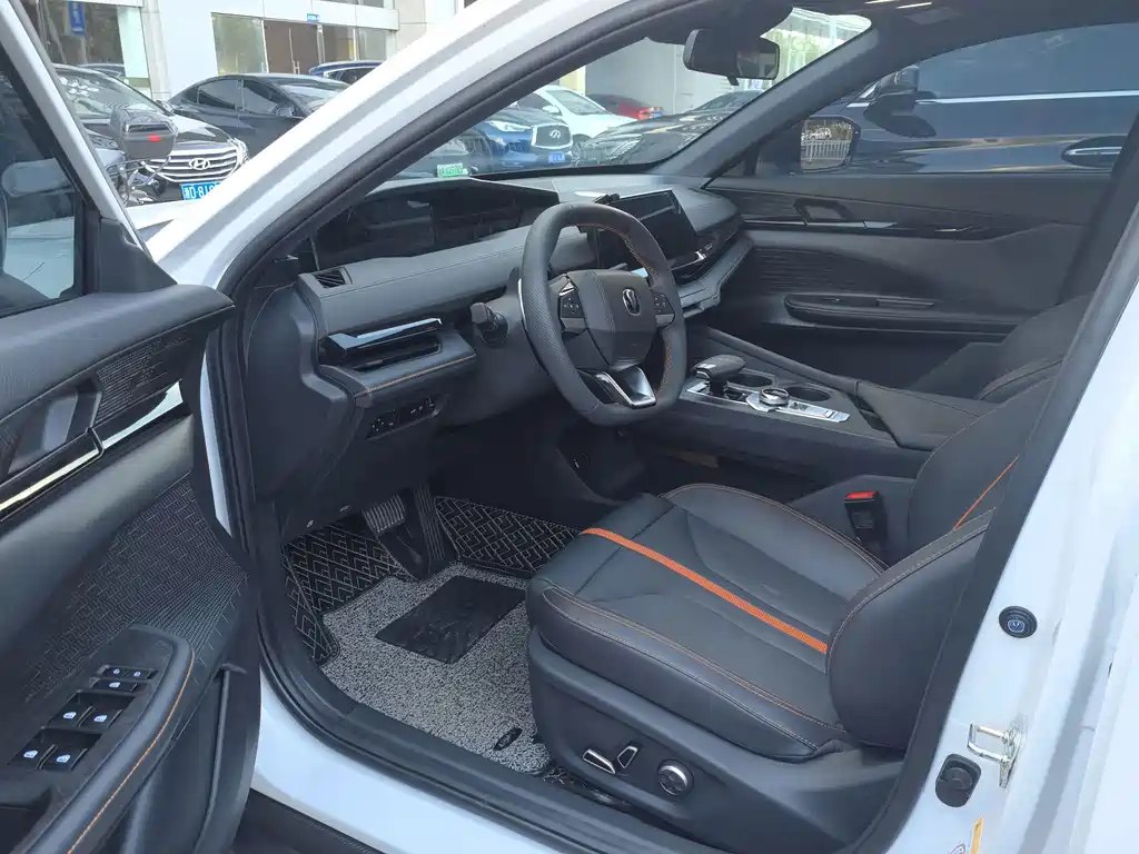 Changan UNI-V — миниатюра 11