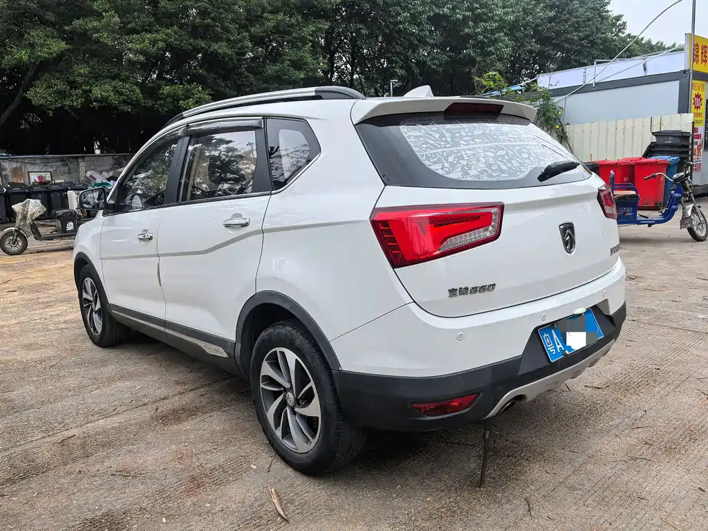 Baojun 560 2015 1.8L MT Luxury