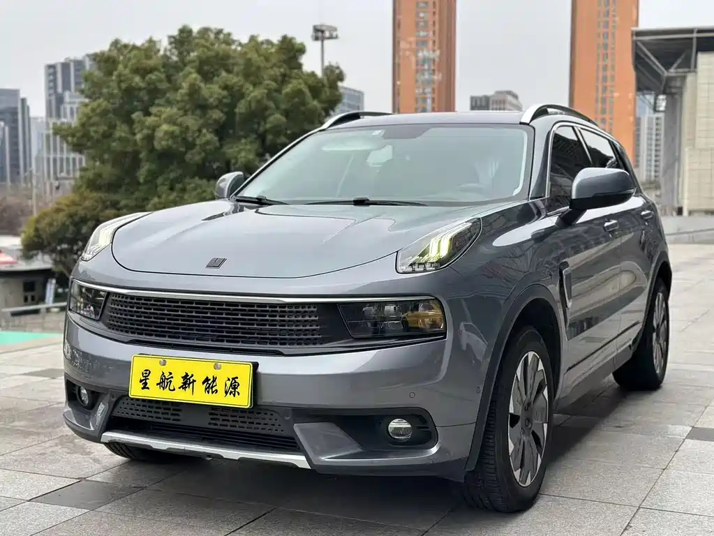 Lynk & Co 01 EM-P 2018