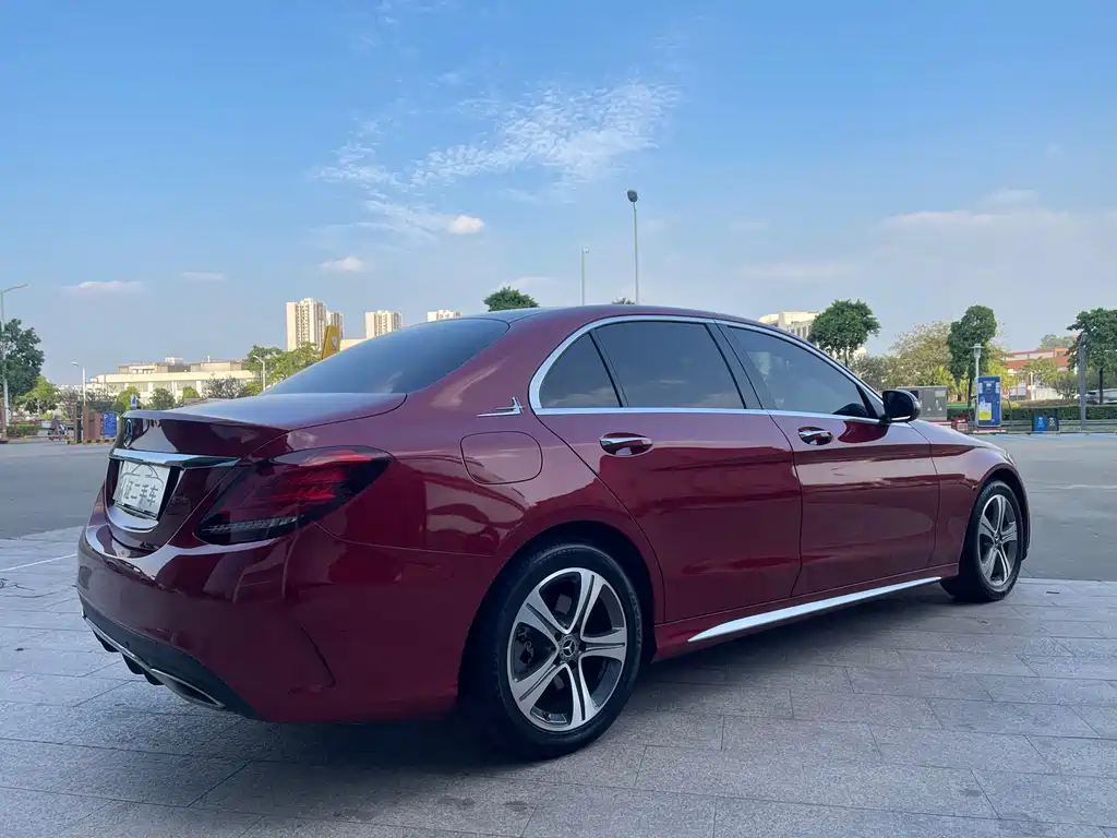 Mercedes-Benz C-Class — миниатюра 3