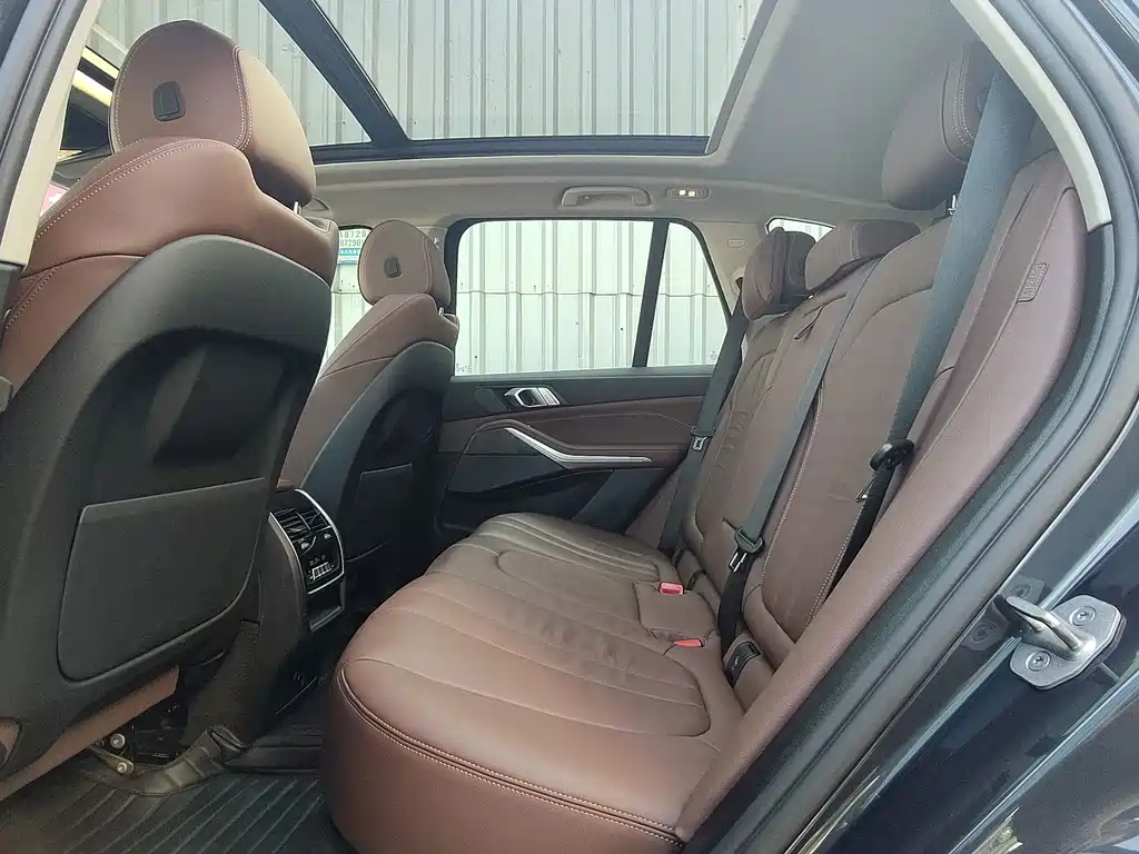 BMW X5 (Import) — миниатюра 9