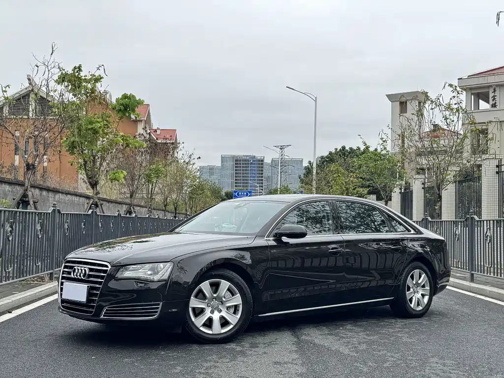 Audi A8 2014