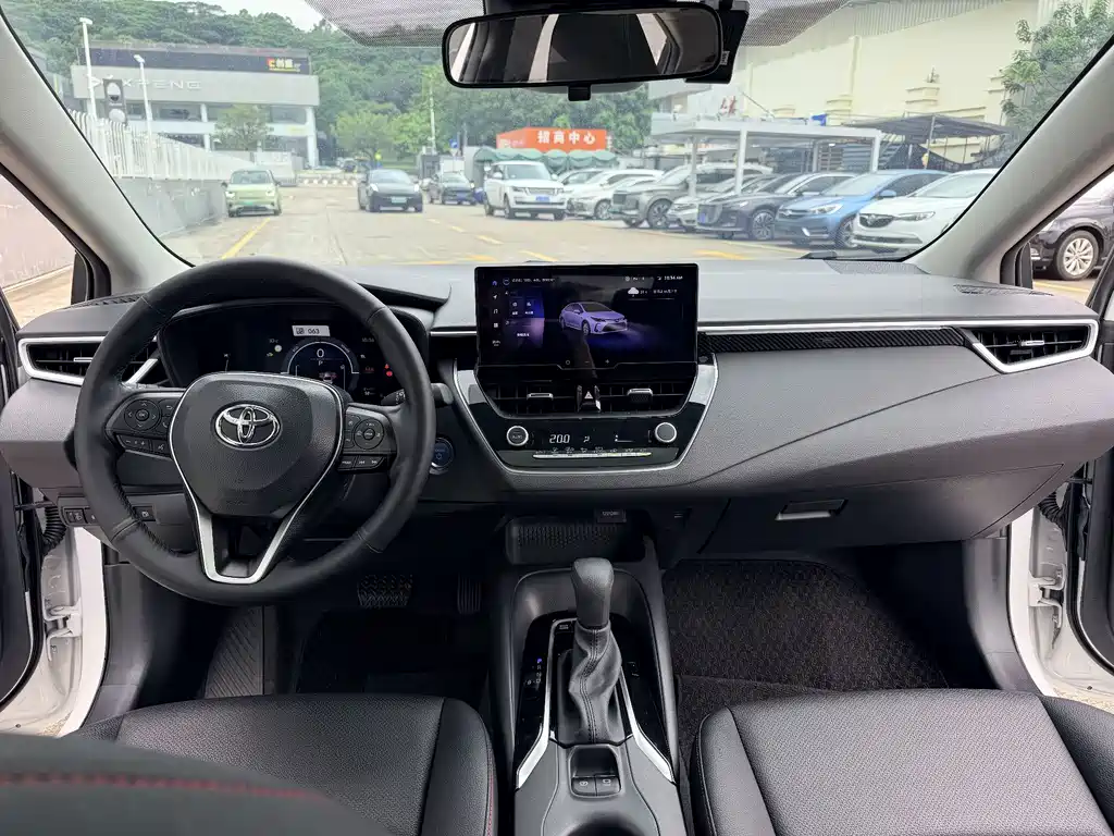 Toyota Corolla — миниатюра 4