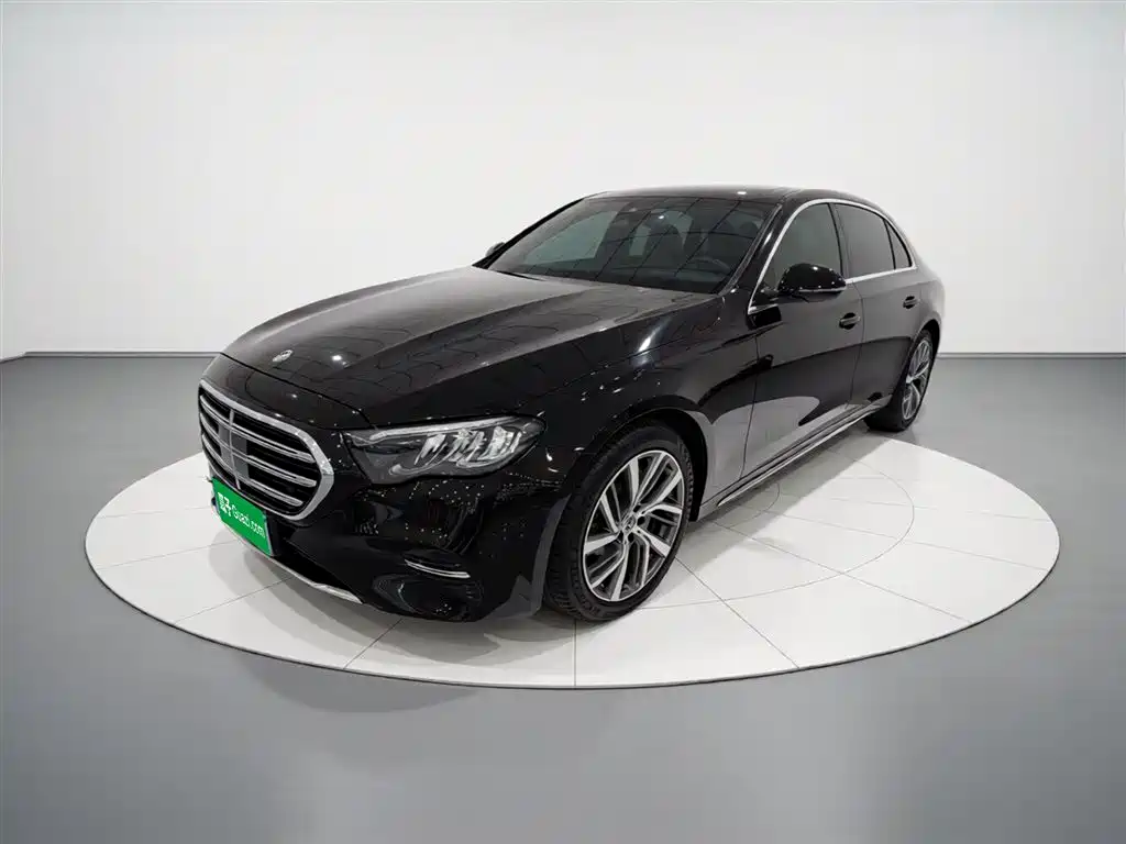 Mercedes-Benz E-Class 2024