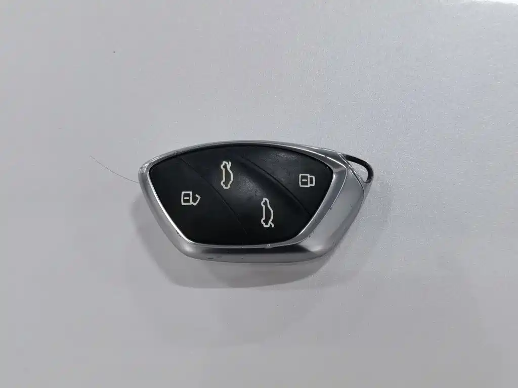 Roewe MARVEL X — миниатюра 19