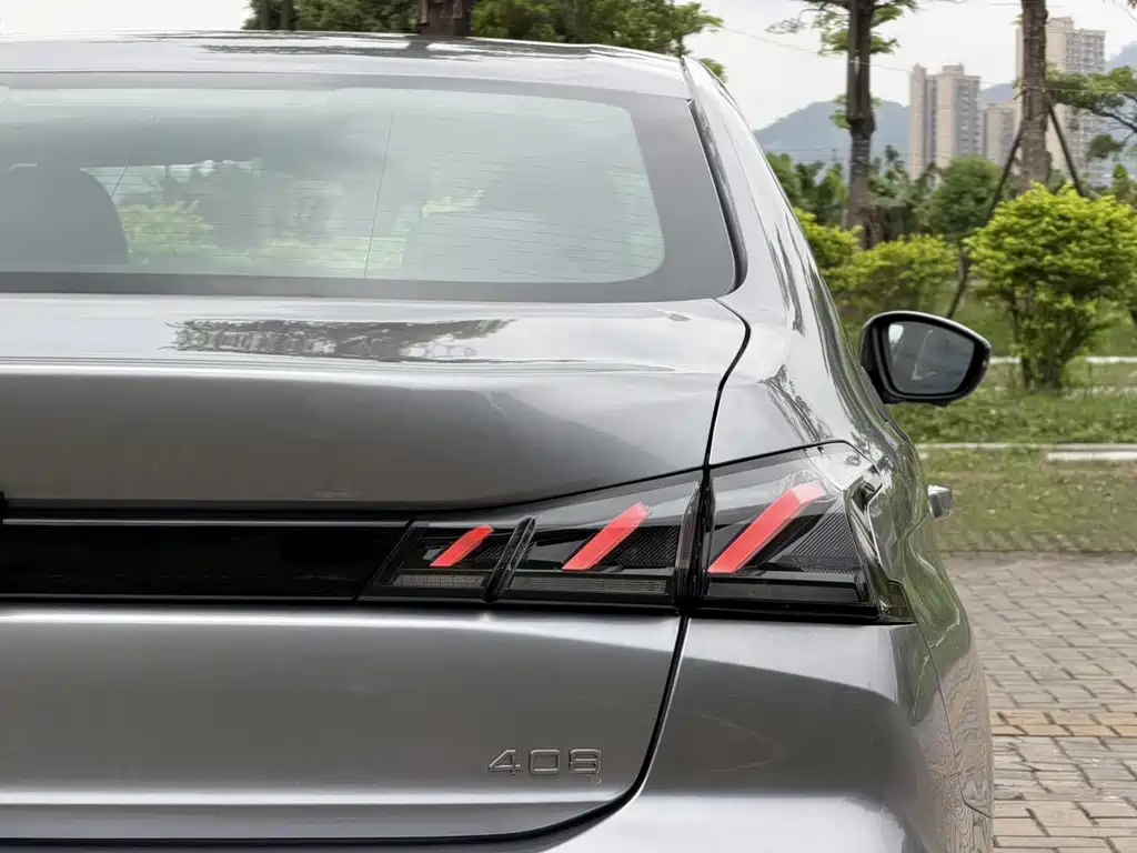 Peugeot 408 — миниатюра 10