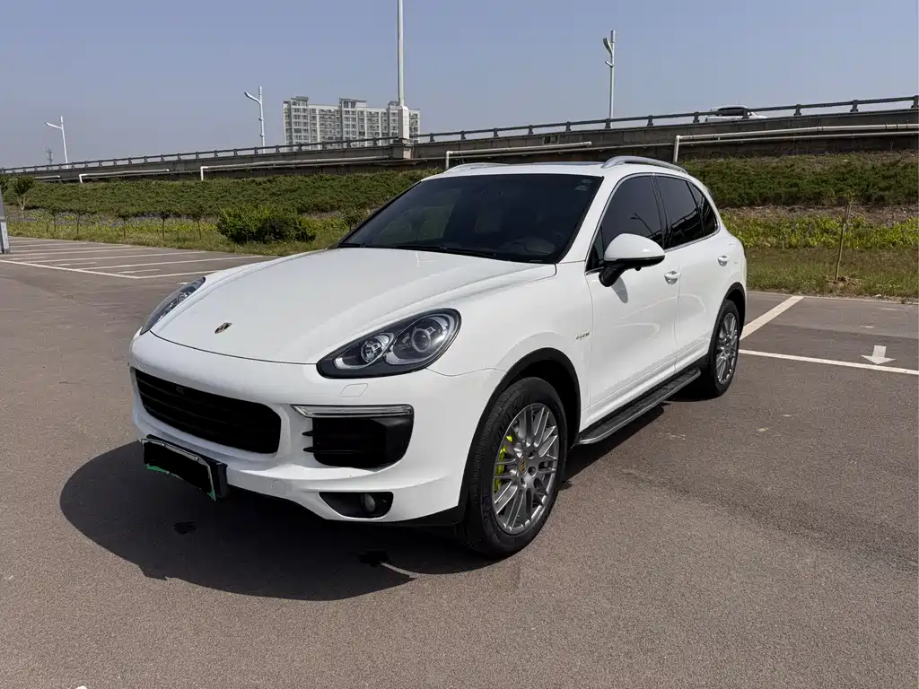 Porsche Cayenne Hybrid 2018