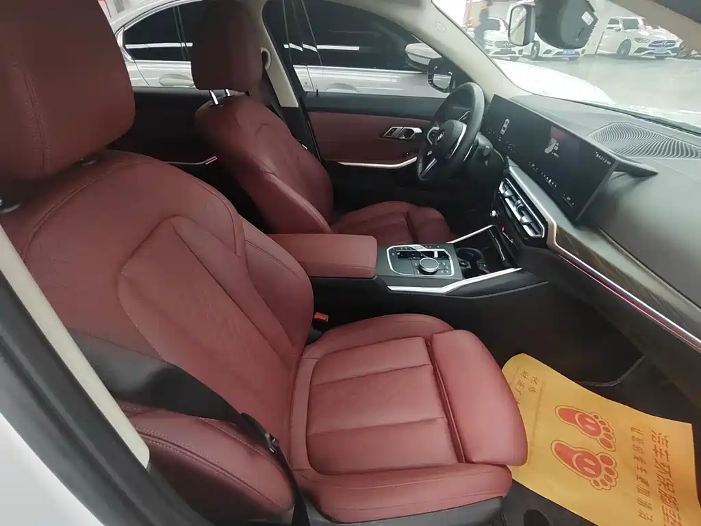 BMW 3 Series — миниатюра 13