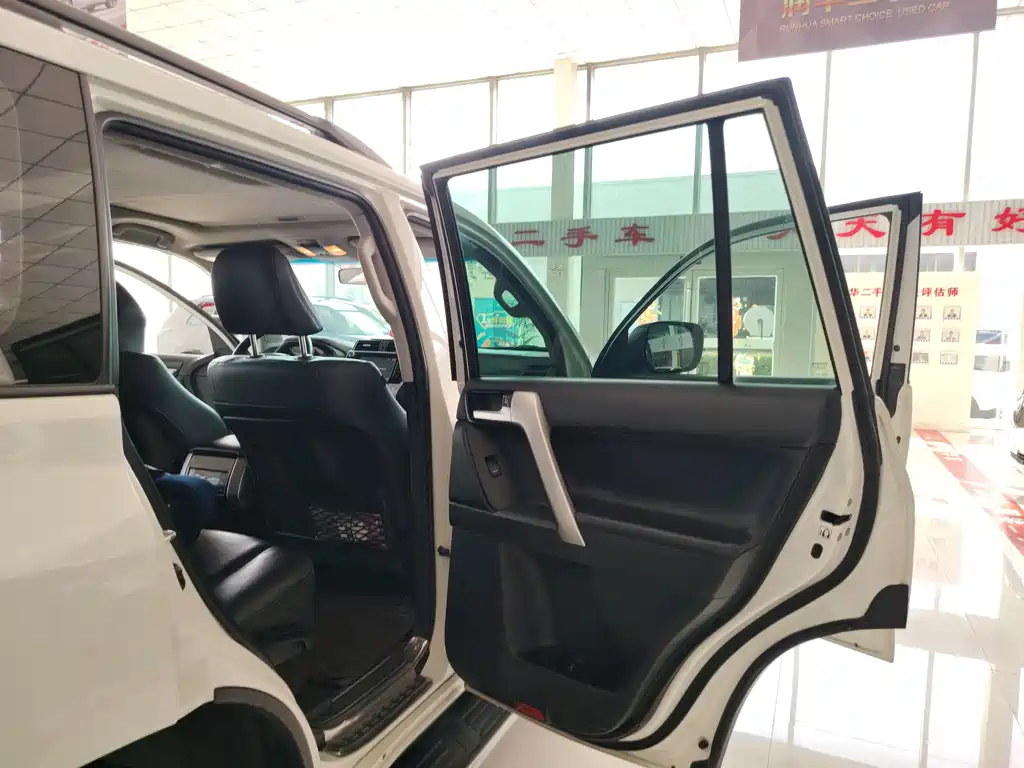 Toyota Land Cruiser Prado 2018 3.5L AT VX